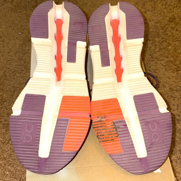 FP Movement x On Cloudnova Form 2 Sneakers US 9 - Picture 6 of 7